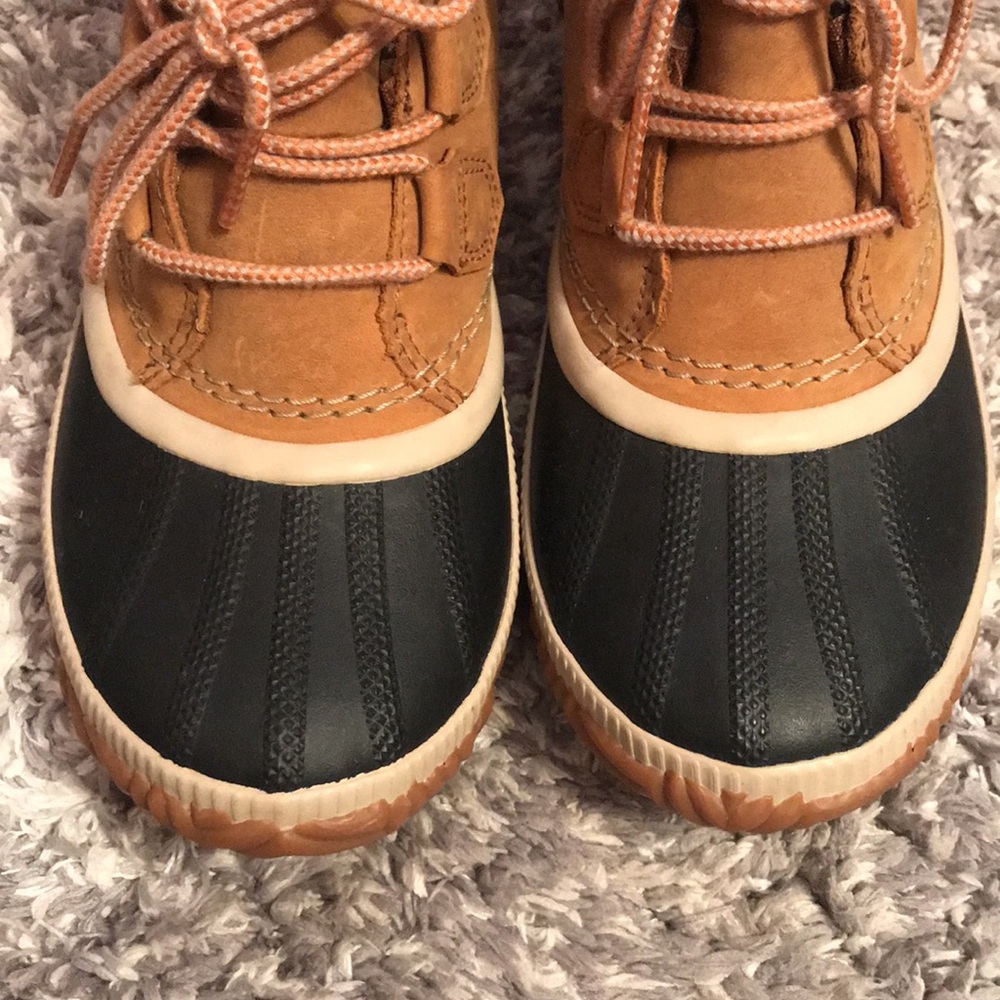🐬Sorel Out N About Waterproof Brown and Black Boots - Picture 11 of 13